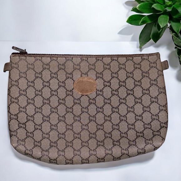 Gucci Other - Gucci Plus GG Toiletry Bag